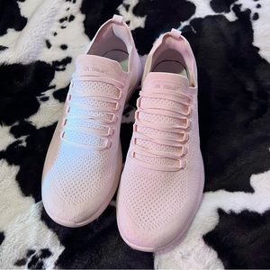 APL Tech Loom Breeze Womens 9.5